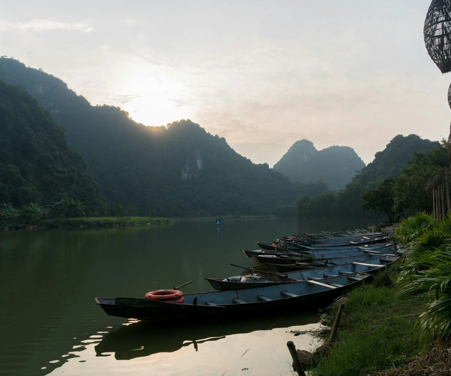 A bunch of boats that are sitting in the water