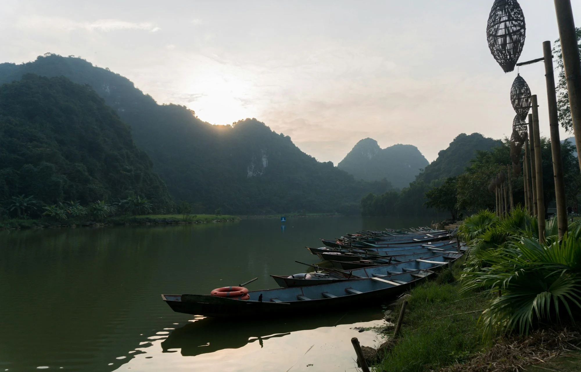 A bunch of boats that are sitting in the water