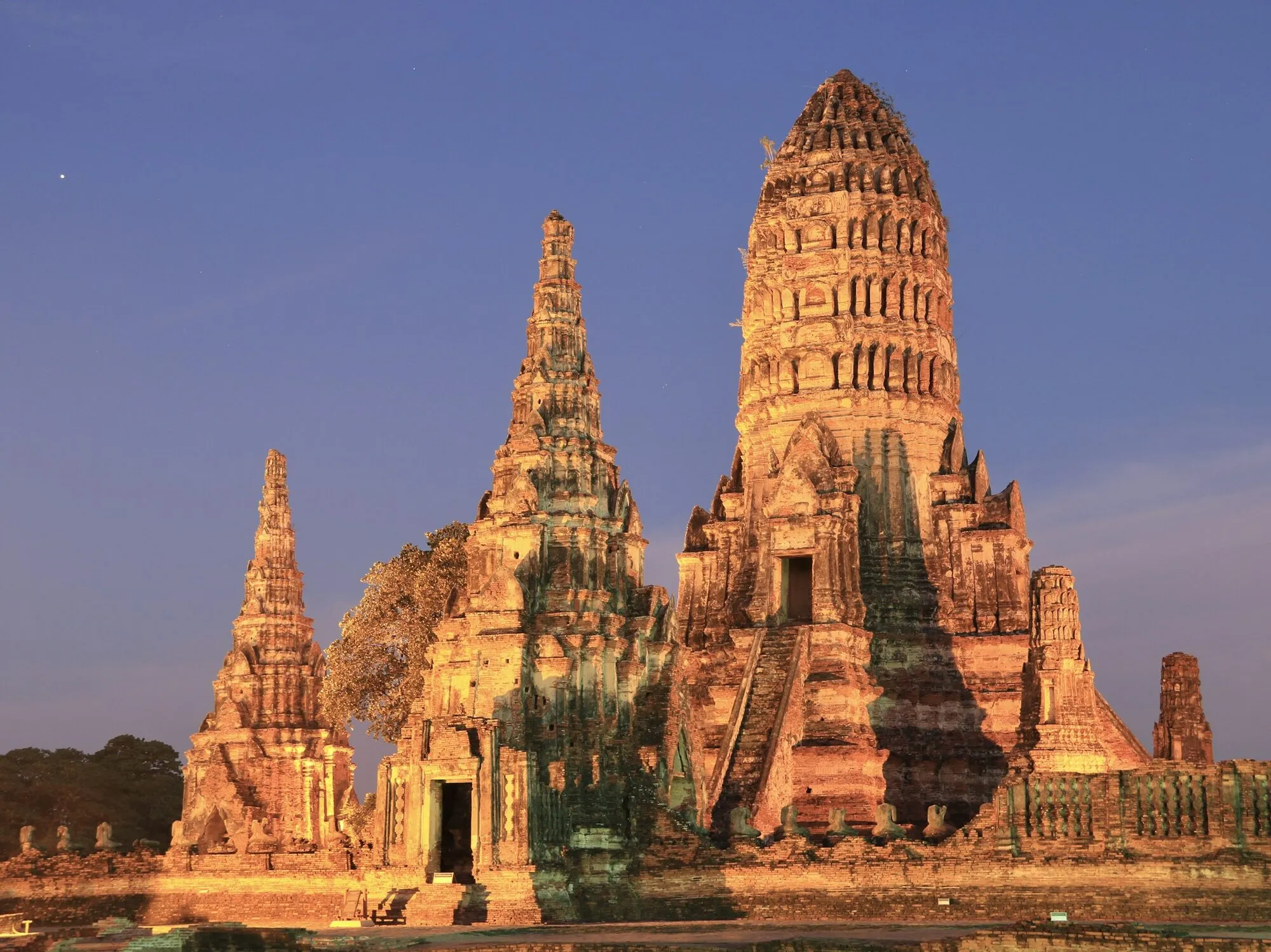 Tag 4: Kanchanaburi - Ayutthaya – Phitsanulok (405 Km - 6 Stunden) (B)