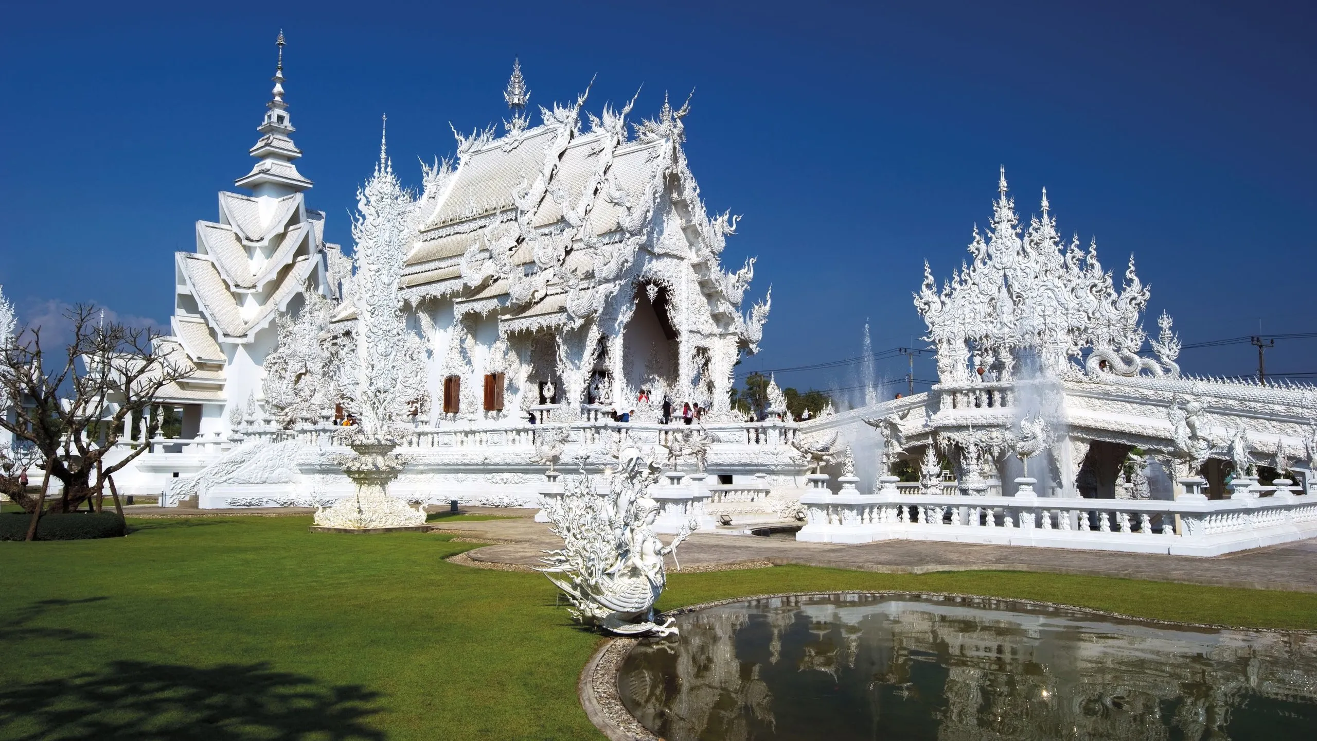 Tag 7: Das weiße Tempel + Chiang Rai Stadt & Tempel – Transfer nach Chiang Mai(B)