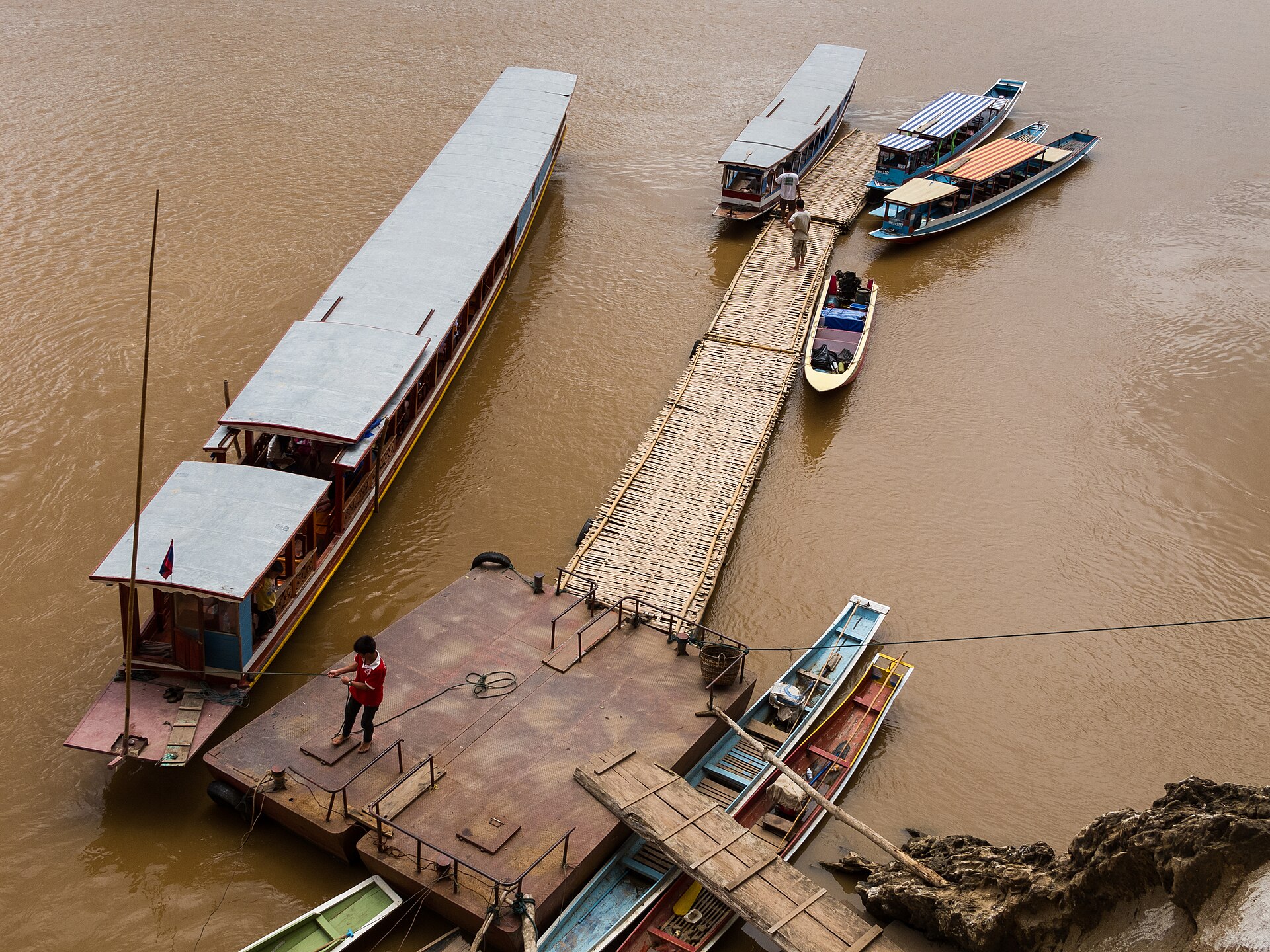 <span>Tag 8</span> Königspalast, Mekongboot und Pak-Ou-Höhlen