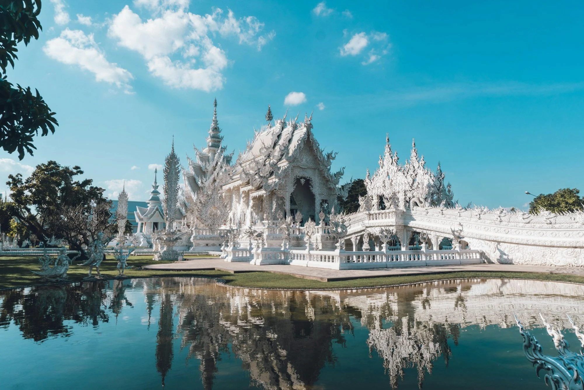 Día 10: Chiang Rai – Vuelo a Bangkok – Salida