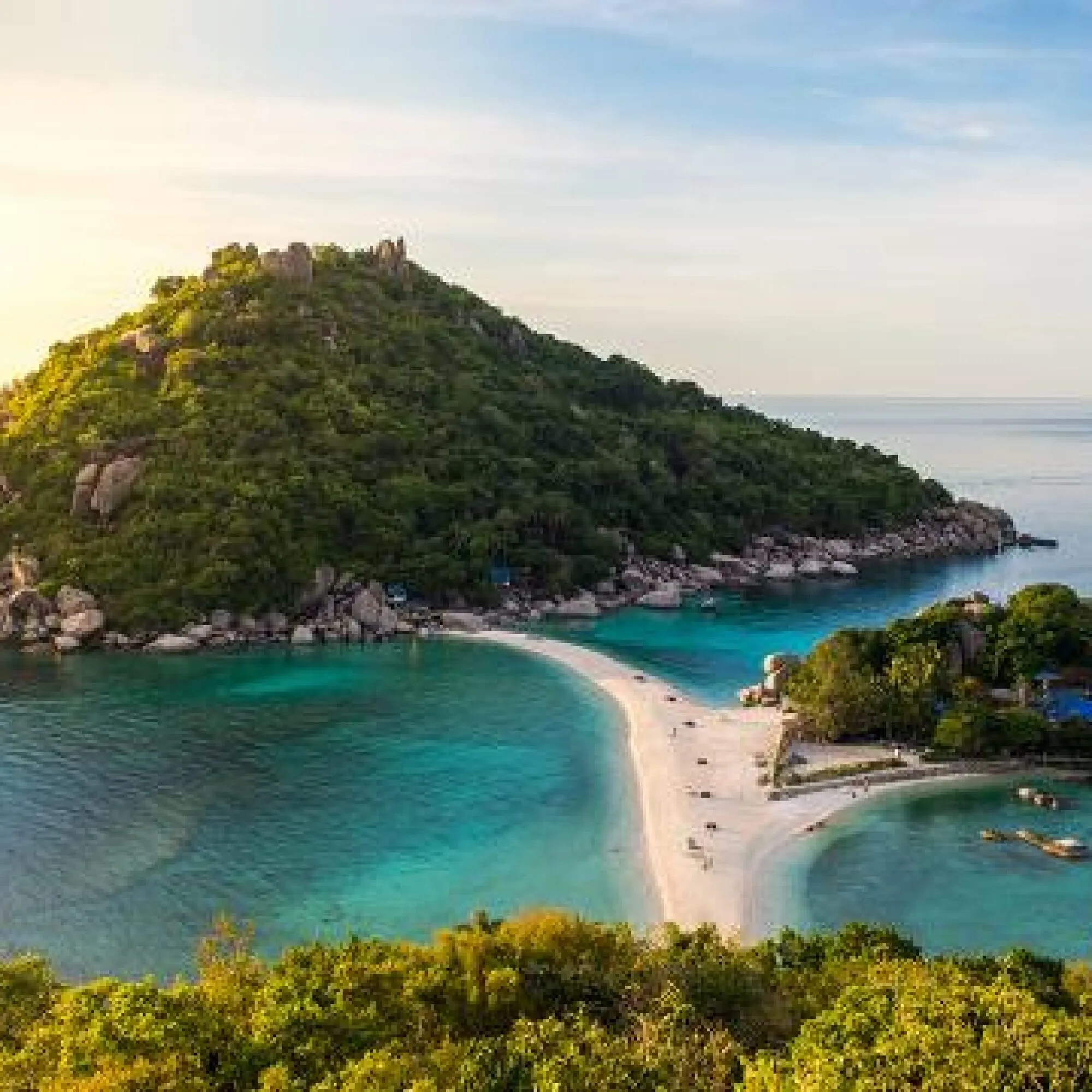 DÍA 9: CHIANG MAI – VUELO A KOH SAMUI (D)