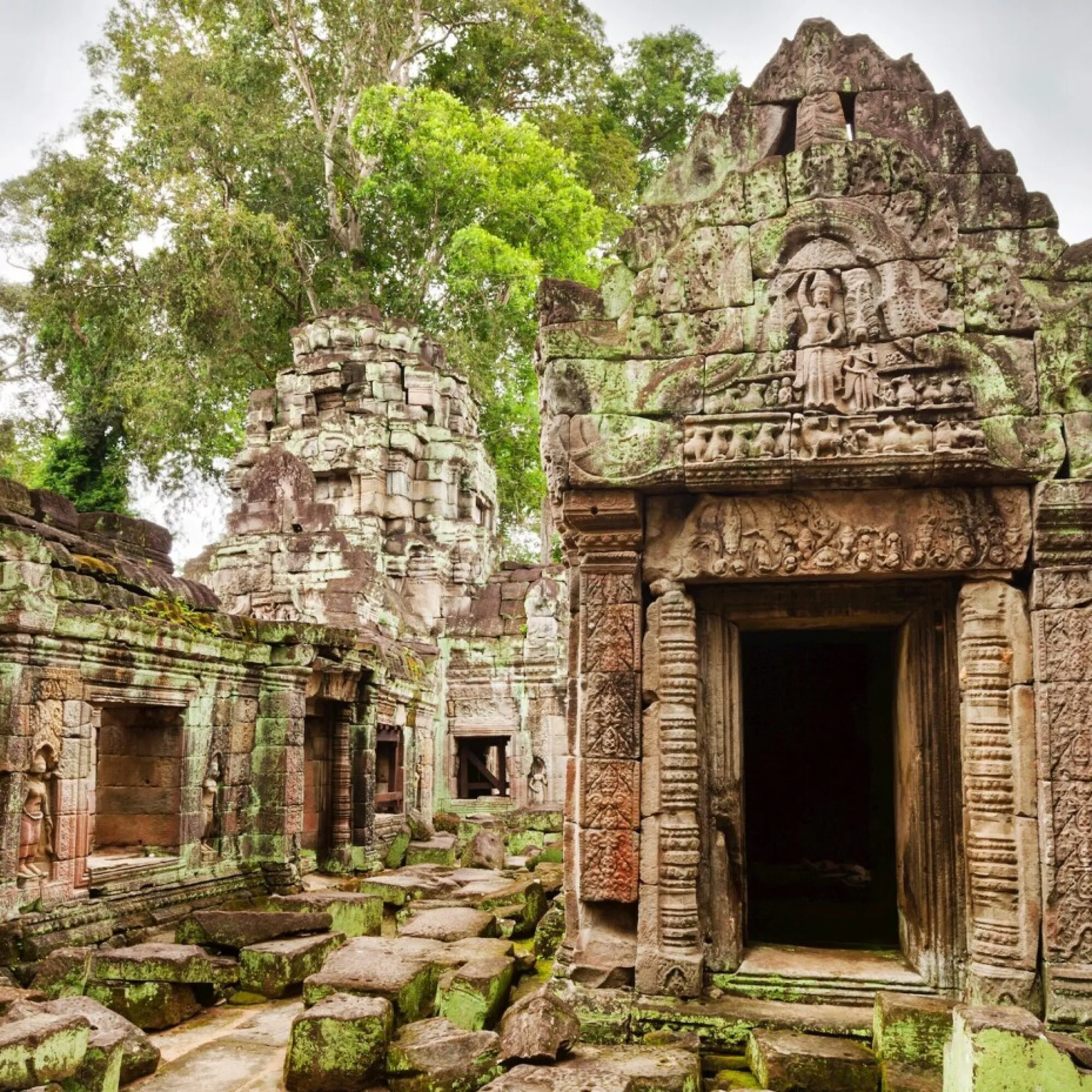DÍA 03: TOUR POR SIEM REAP – PHNOM PENH (D)