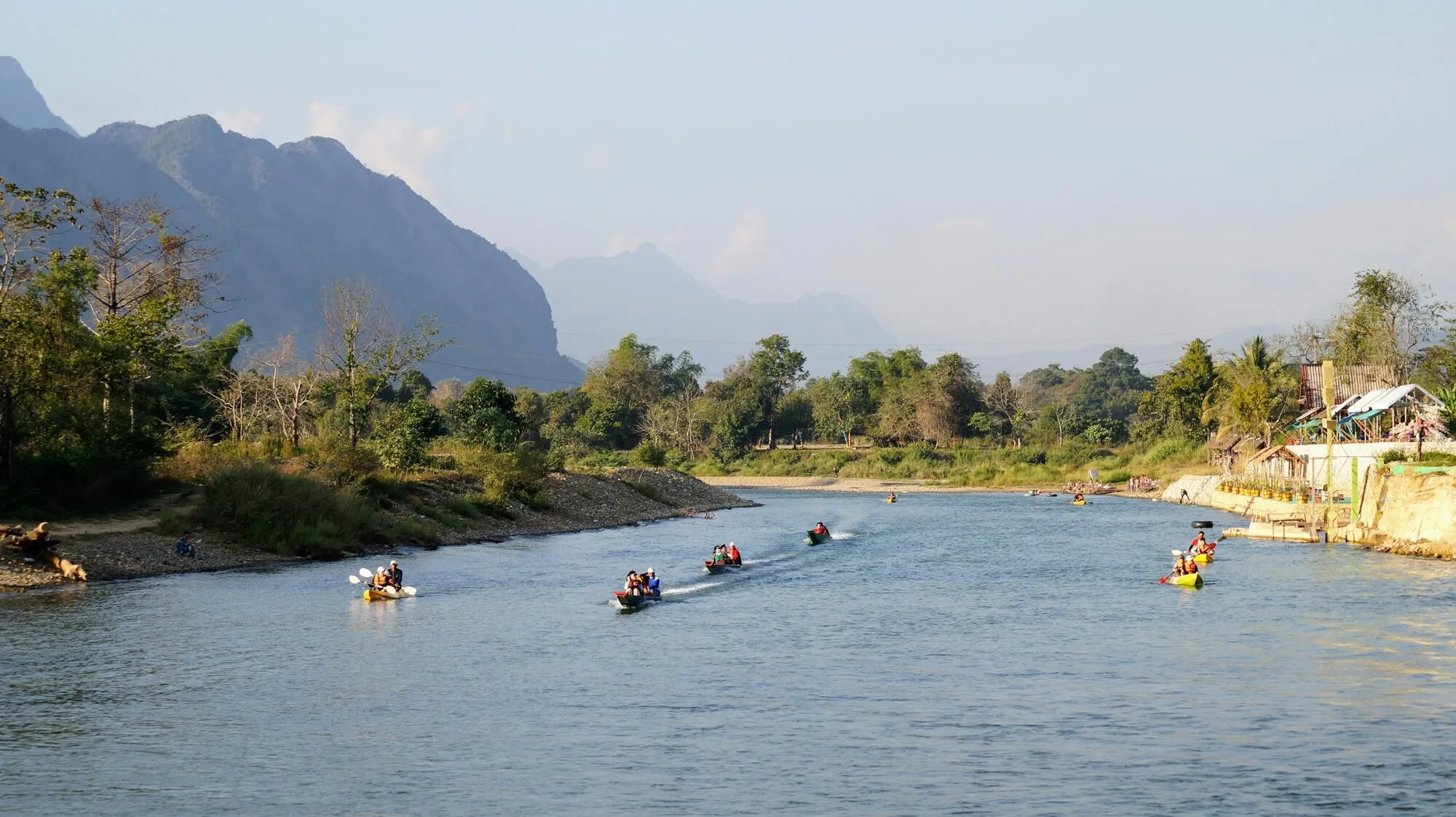 DÍA 5: CICLISMO POR BAN THA HEUA – VANG VIENG (D)