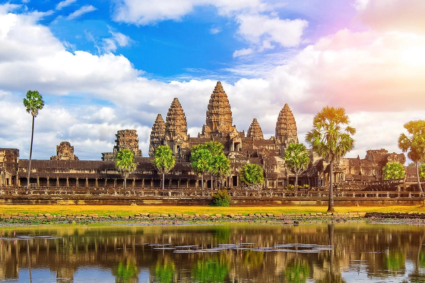 Día 13: Siem Reap – Angkor Tour (D)