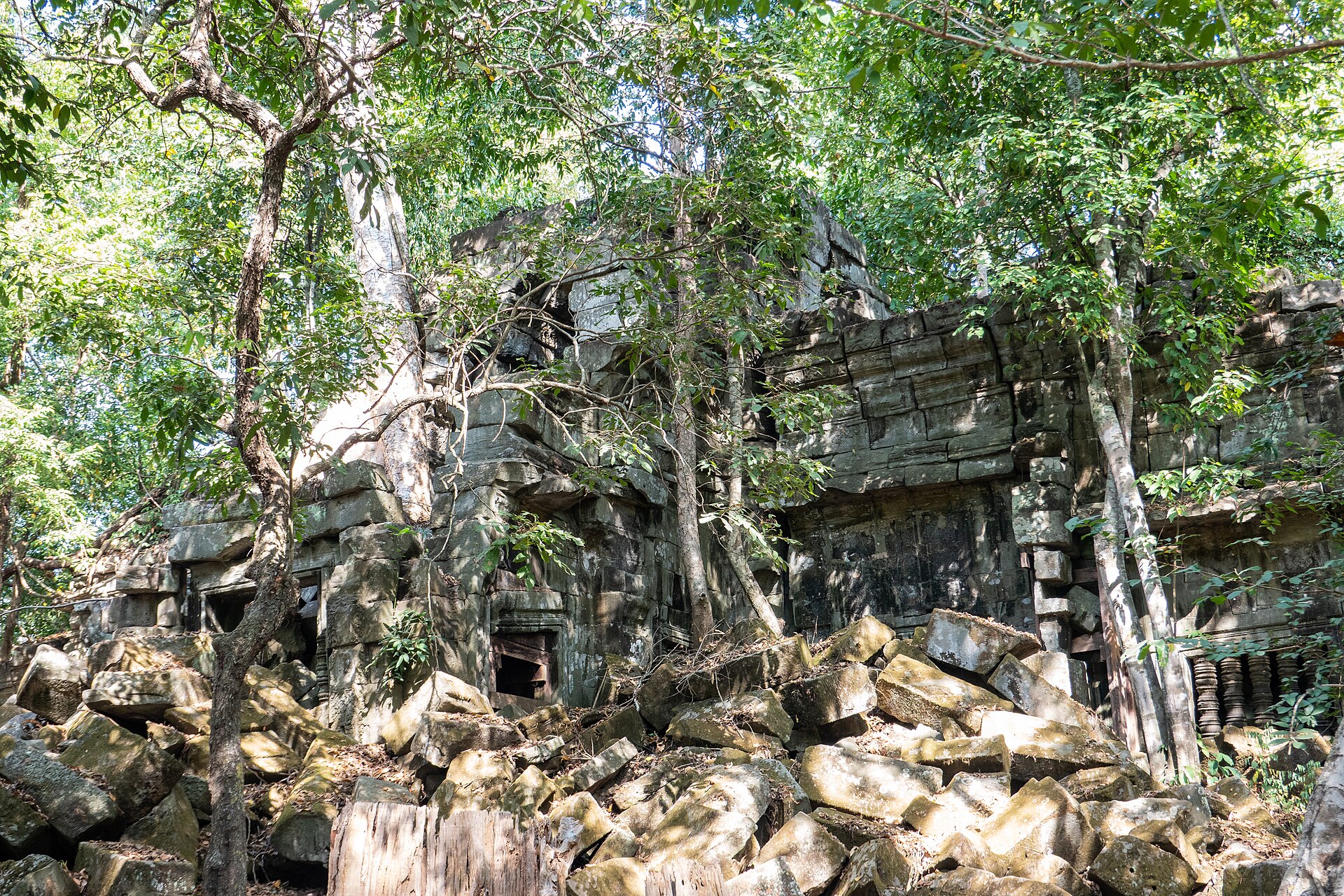 <span>Giorno 5</span> Beng Mealea e il villaggio galleggiante di Kampong Khleang