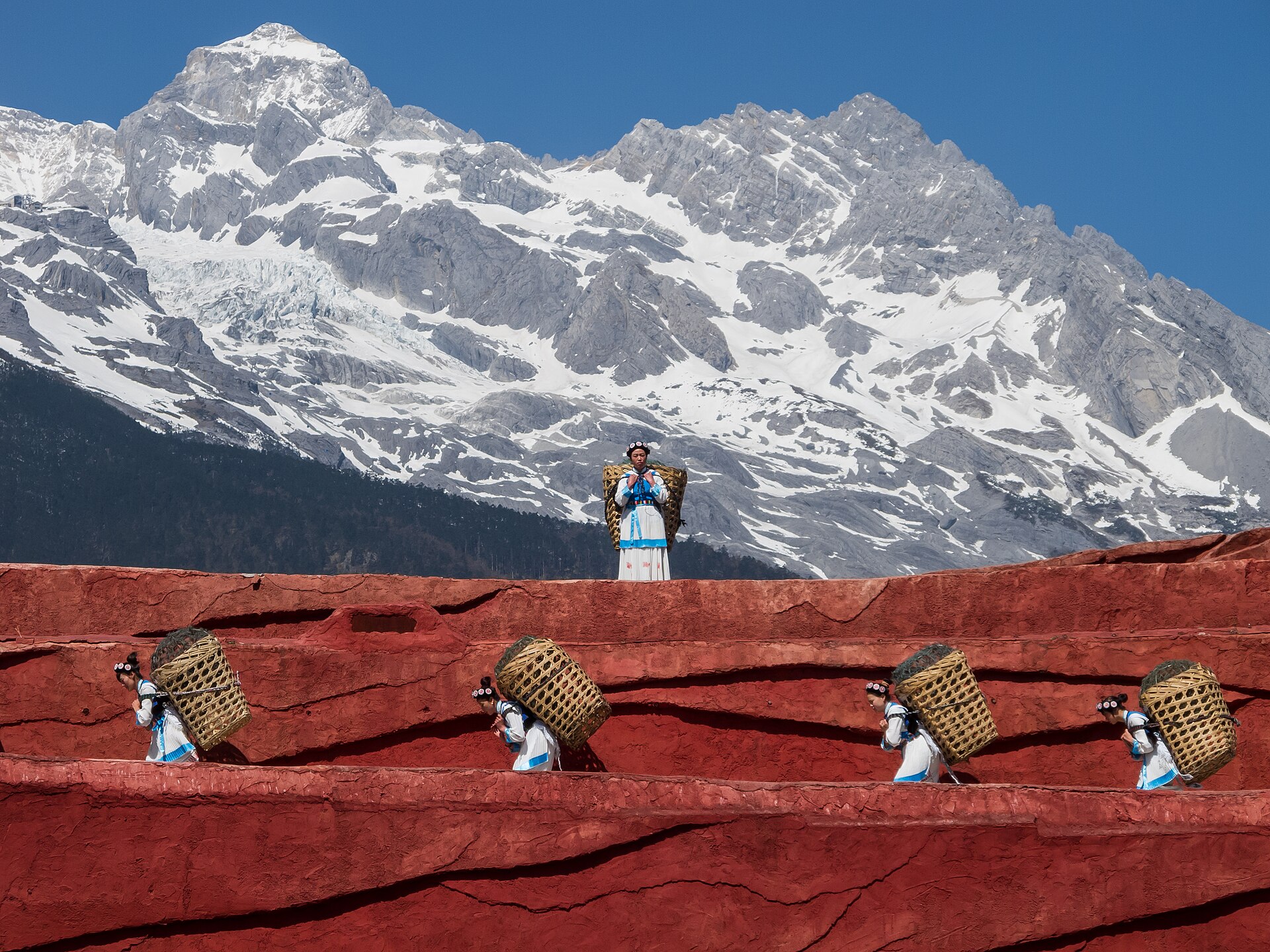 <span>Giorno 6</span> Jade Dragon Snow Mountain e Baisha
