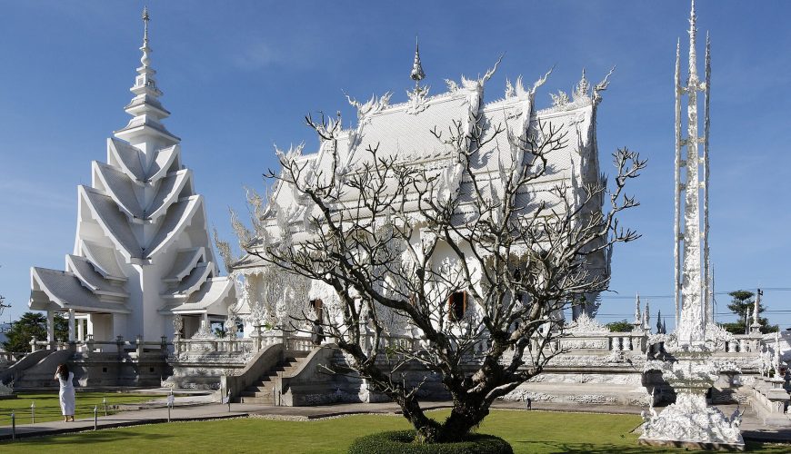 Chùa Trắng Wat Rong Khun ở Chiang Rai, miền Bắc Thái Lan