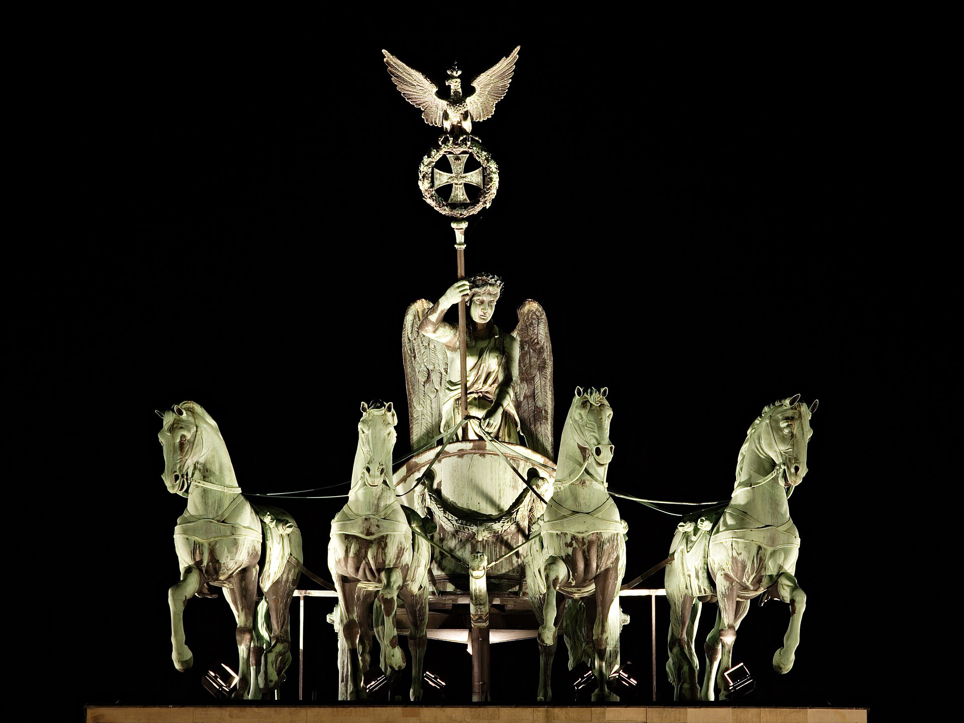 <span>Ngày 1</span> Việt Nam – Berlin