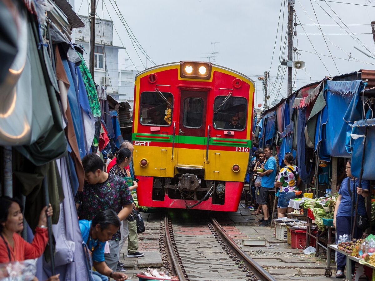 Maeklong Railway Market