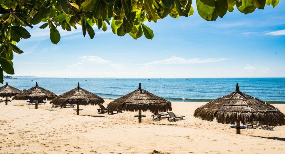 Yoga Mui Ne Vietnam Beach