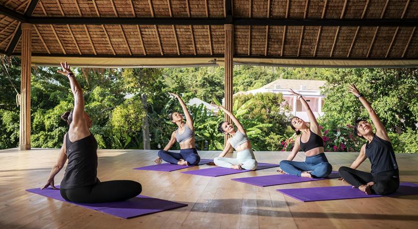 Yoga-in-Muong-La-Laos
