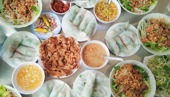 Banh uot thit nuong