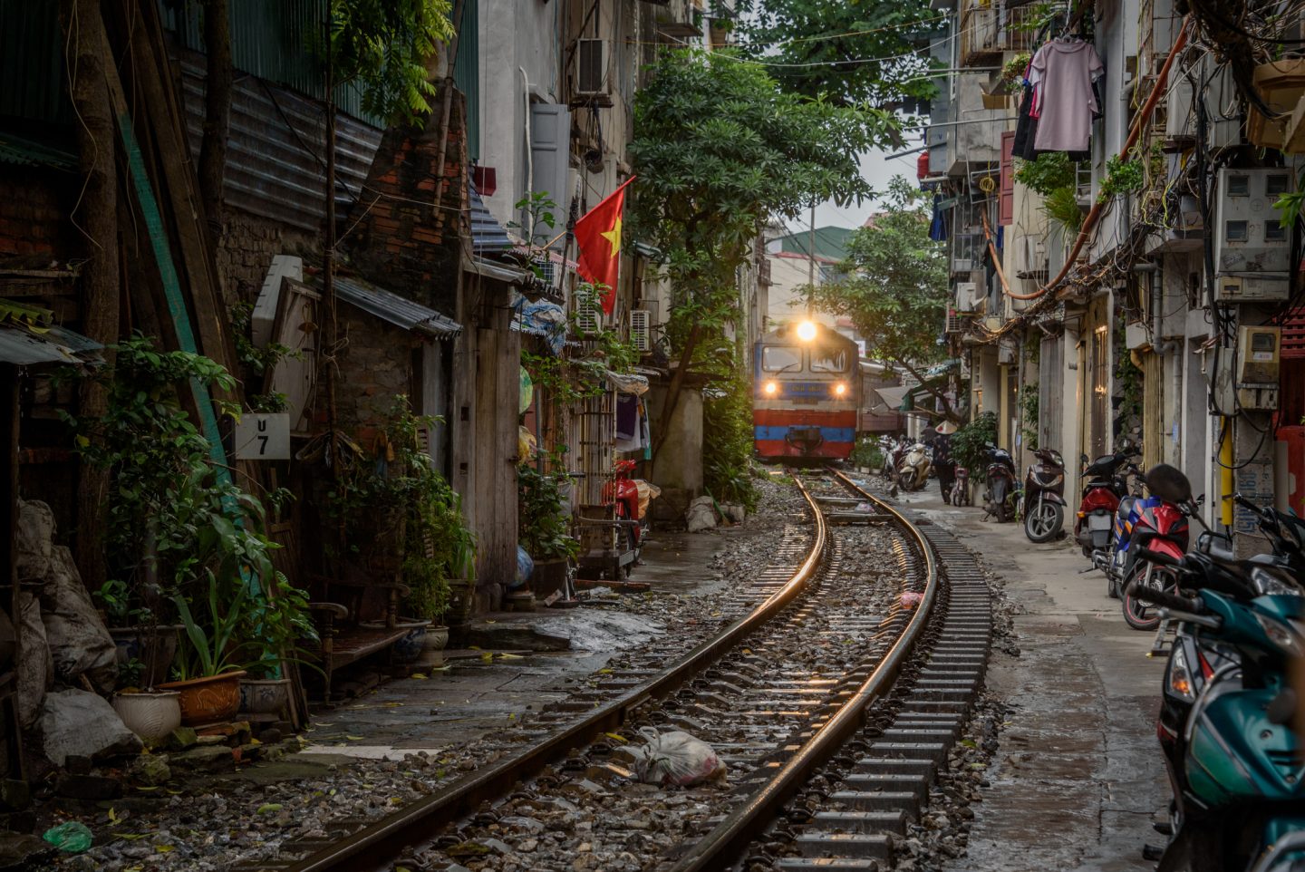 Train-Street-Hanoi-Vietnam