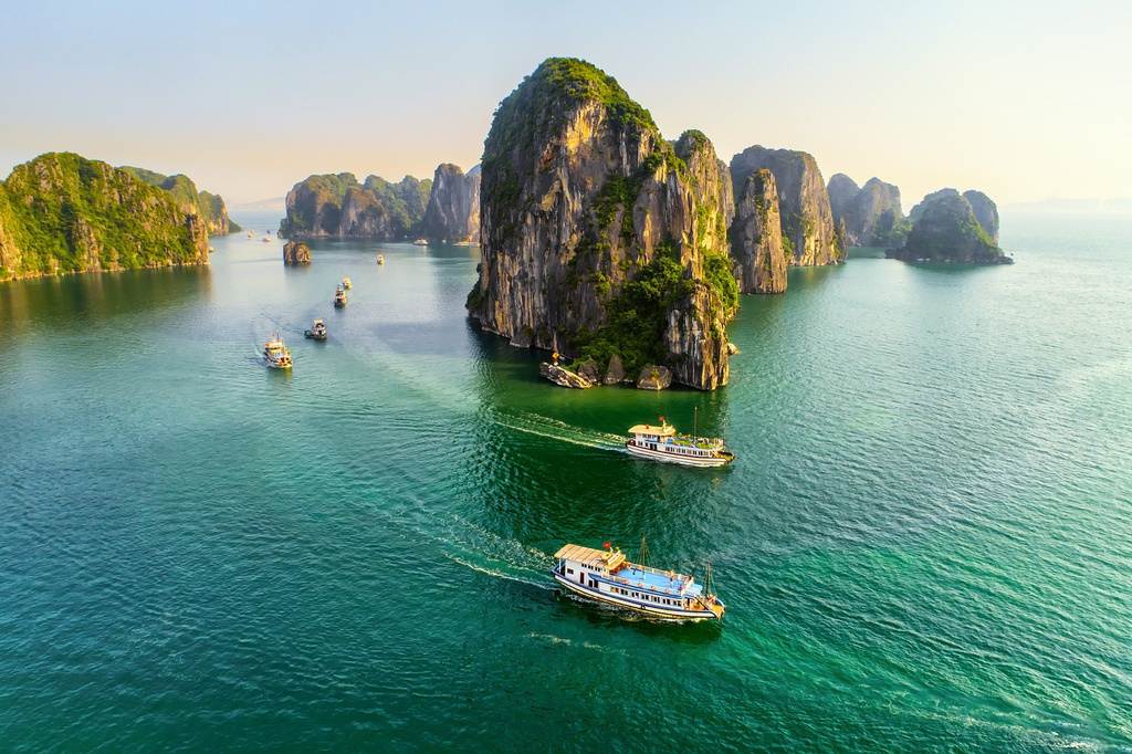 best time to visit halong bay