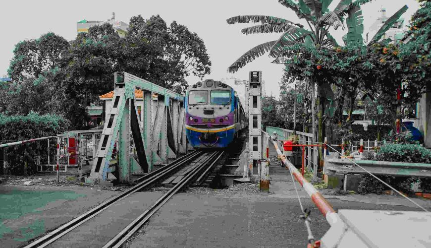 The Best Way To Get From Ho Chi Minh To Hanoi 2025