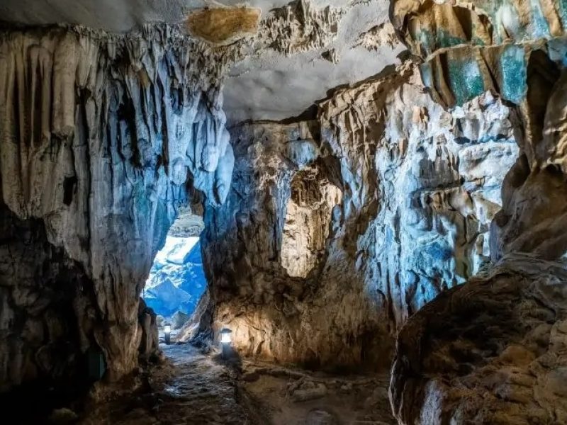 Trinh Nu Cave (Virgin Cave)