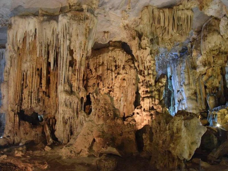 Tien Ong Cave
