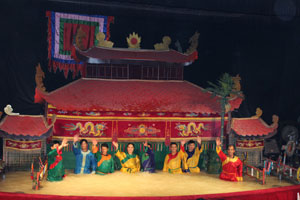hanoi water puppet show