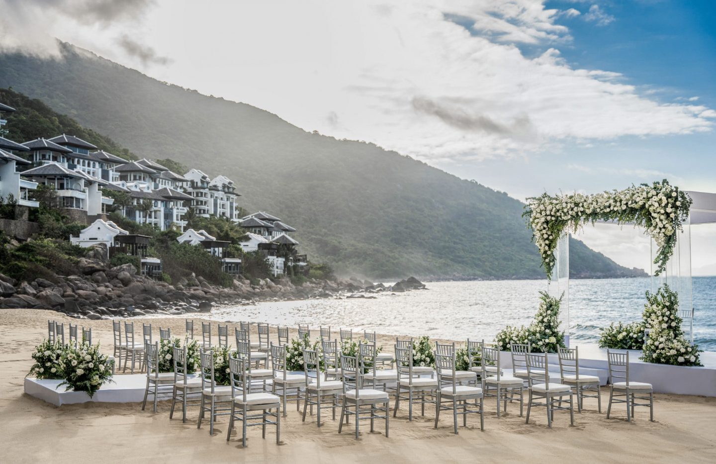 luxury resort danang vietnam