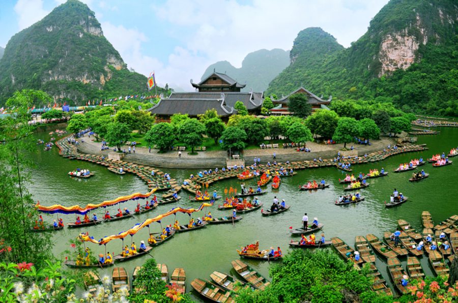 Tam Coc Ninh Binh – Top 10 Exciting Outdoor Activities