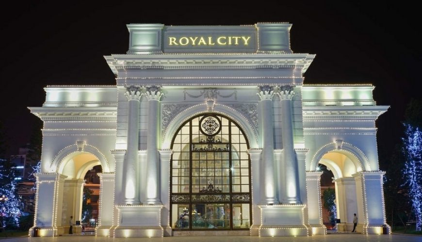 The Best Shopping Mall Hanoi, Vietnam 2023