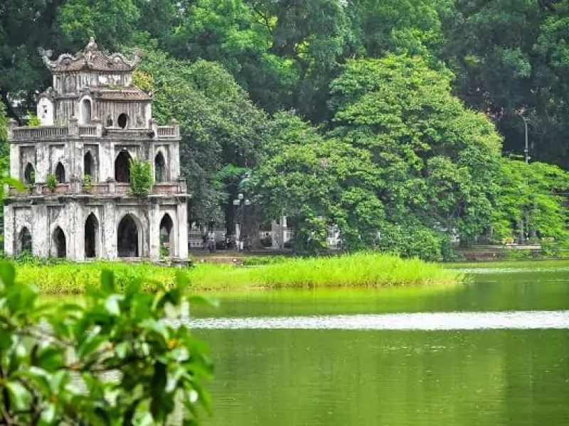 Walking around Hoan Kiem Lake - Things to do in Hanoi