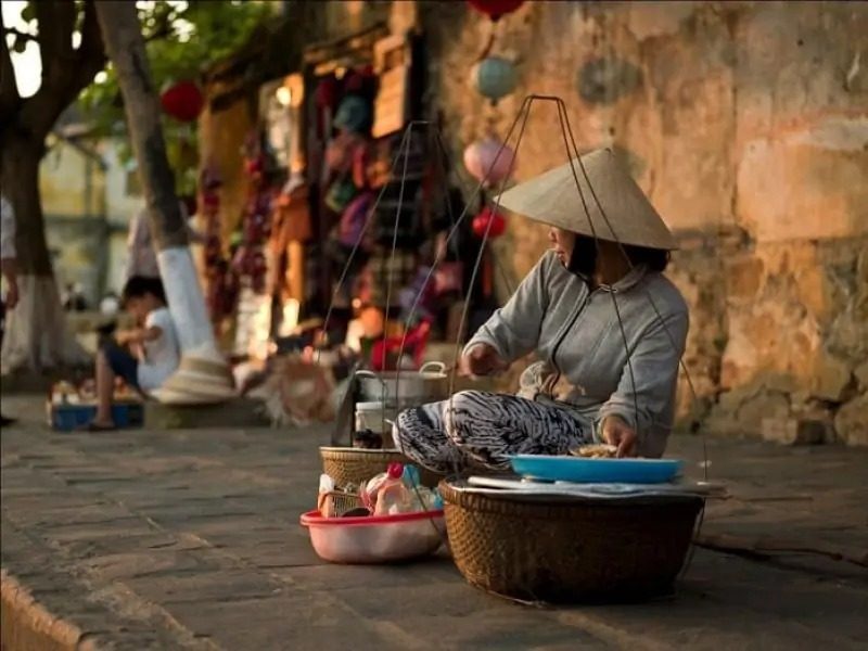 Exploring Hanoi's Old Quarter - What to do in Hanoi