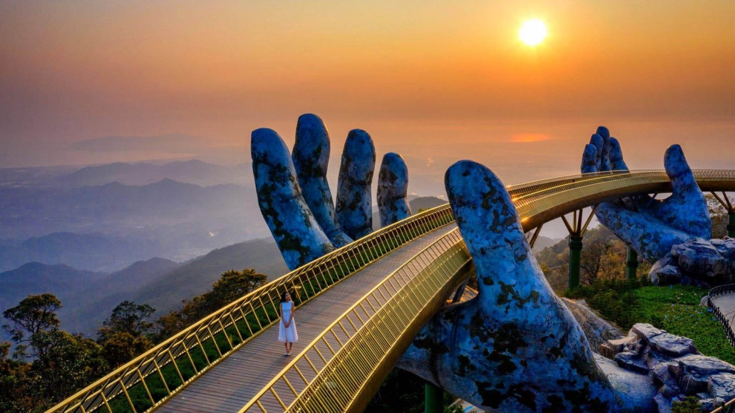 golden bridge hoi an