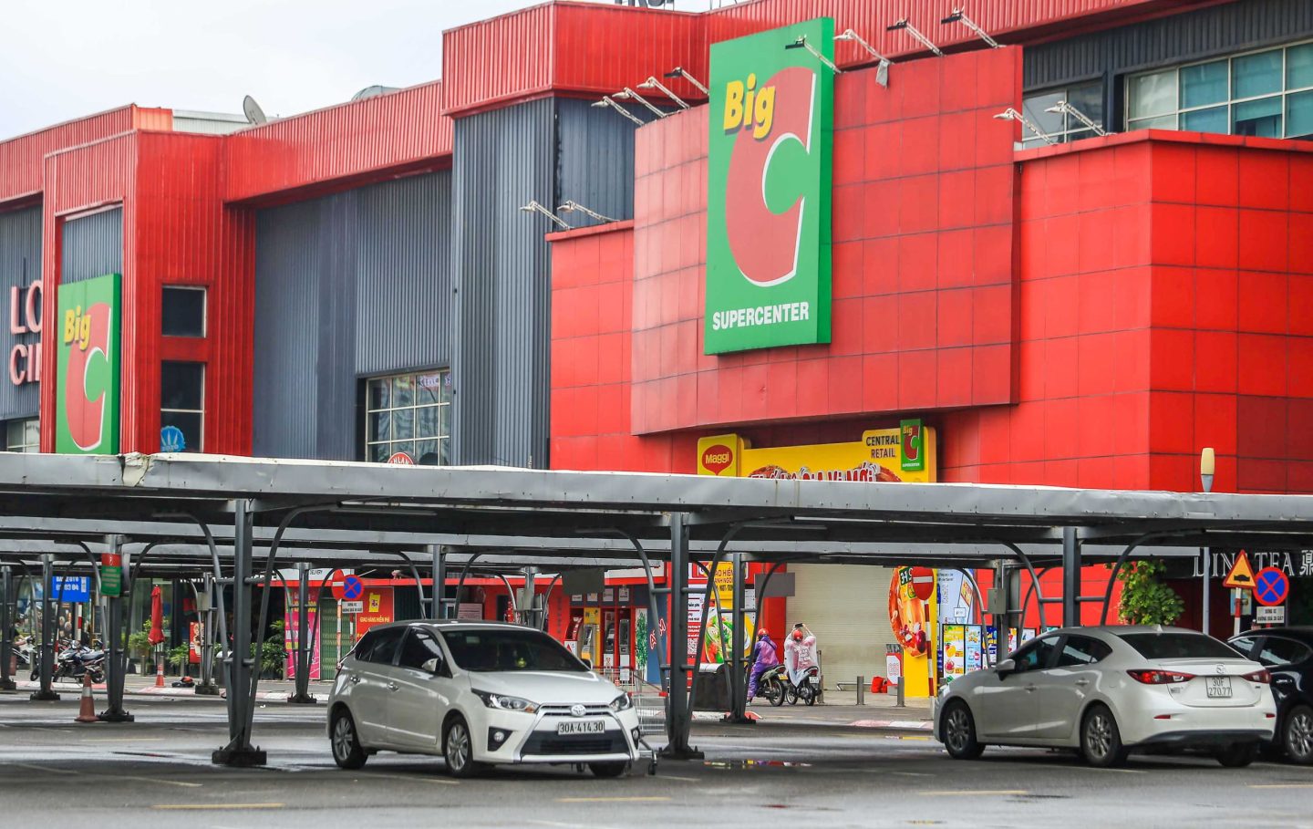 shopping mall hanoi