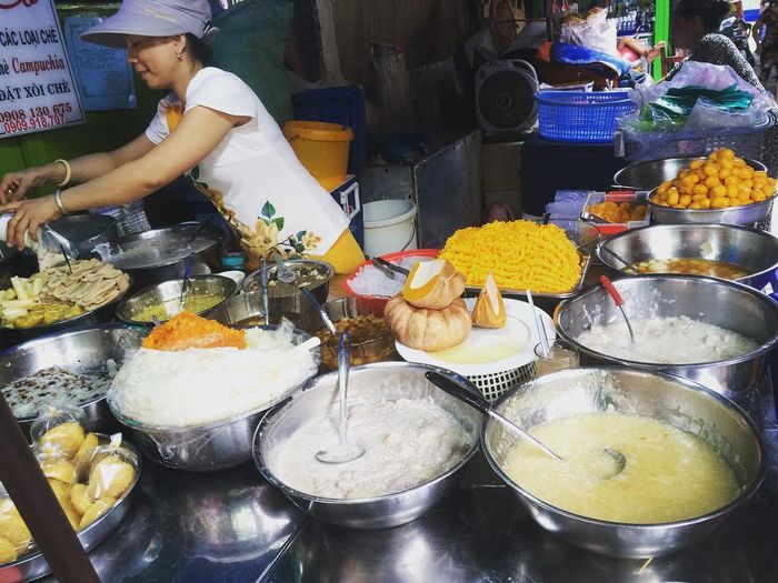 night market phnom penh