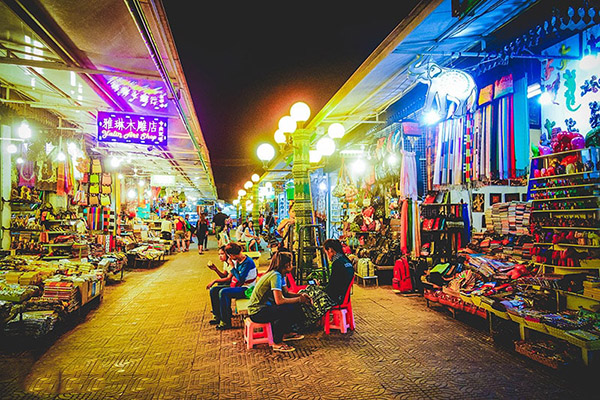 night market phnom penh