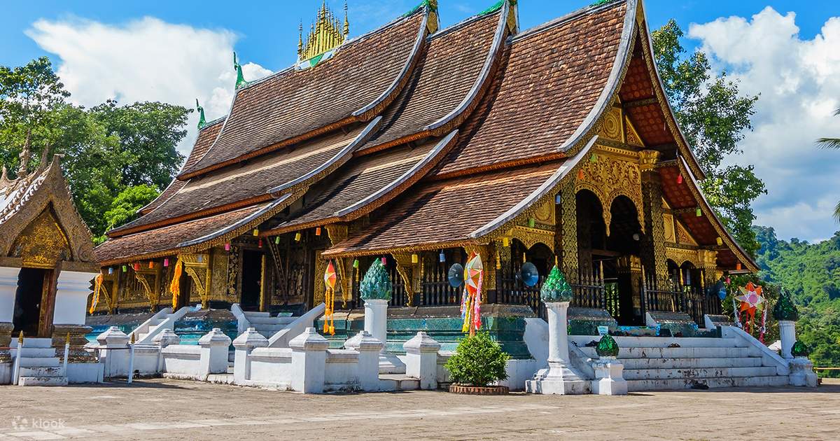  Day 4: Siem Reap  – Flight to Luang Prabang (B)