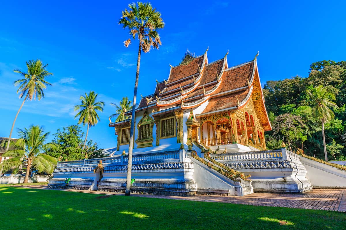 <span>Day 2</span>Luang Prabang Culture & Architecture (B/D)