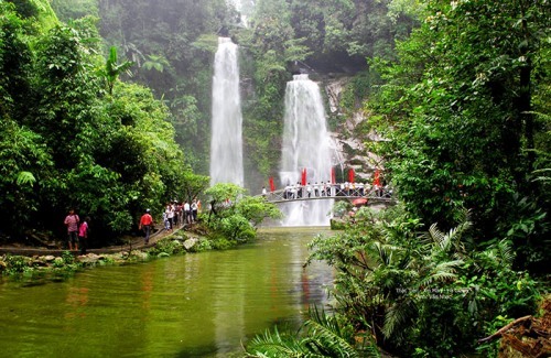 ha giang waterfall