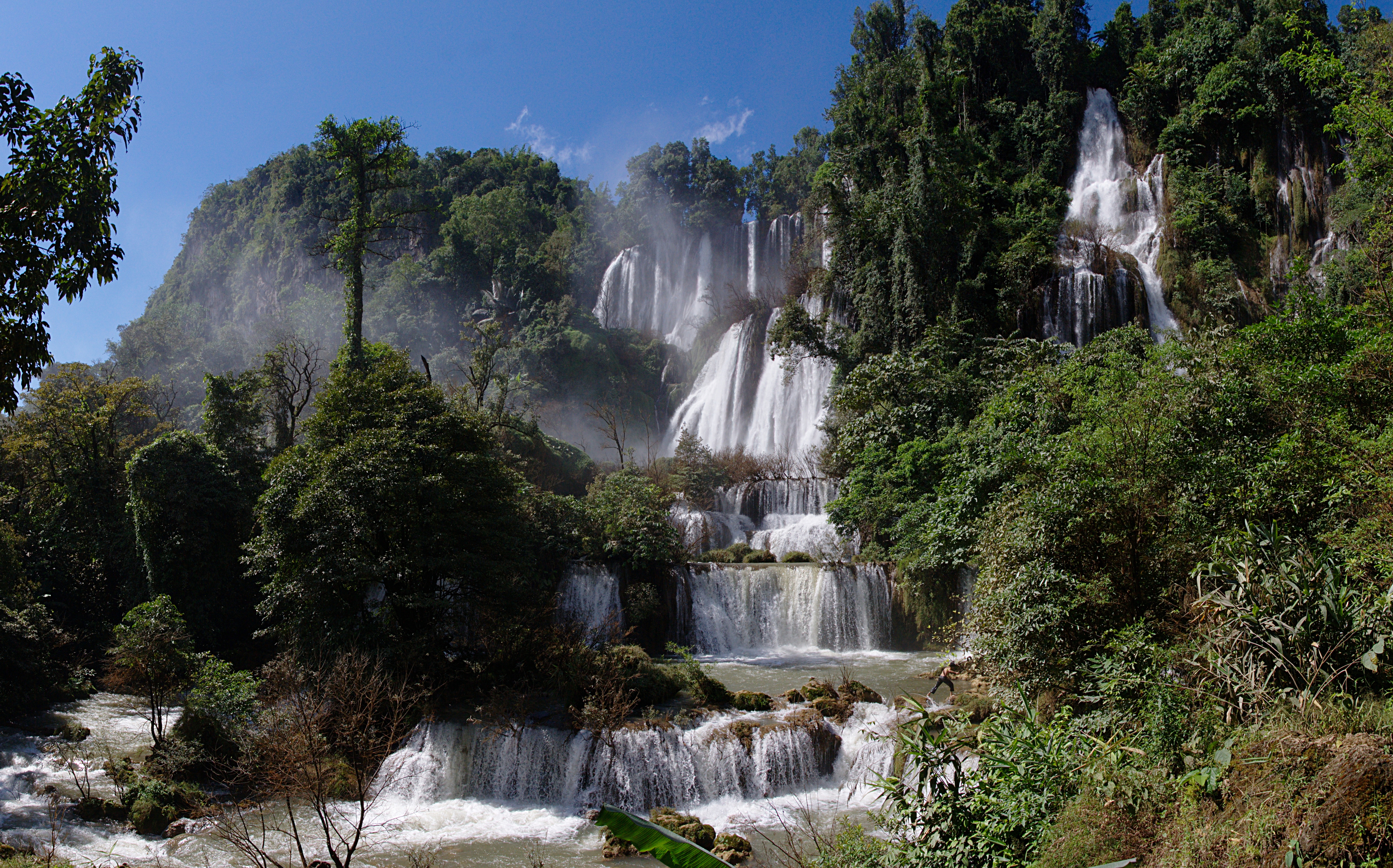 ha giang waterfall