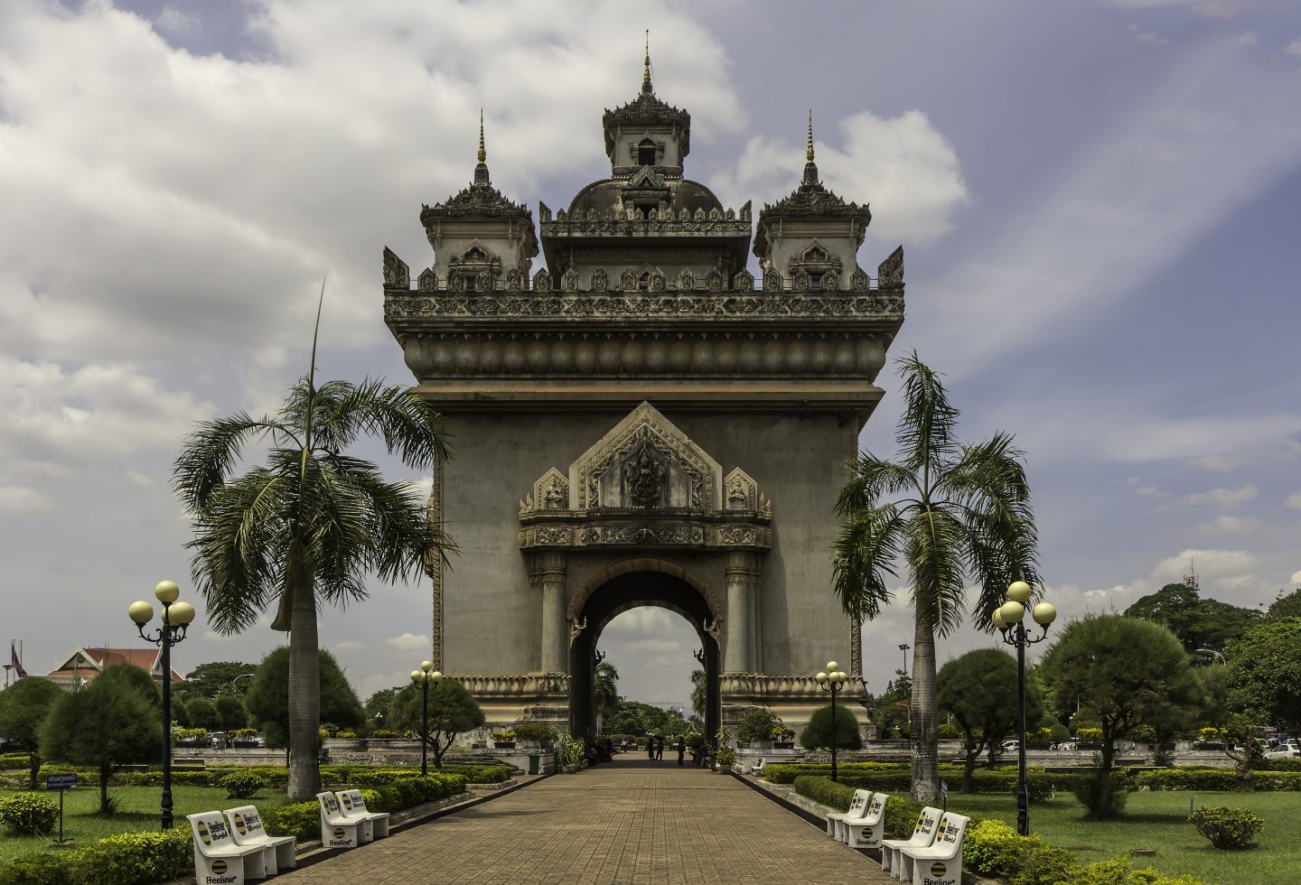 things to do in vientiane