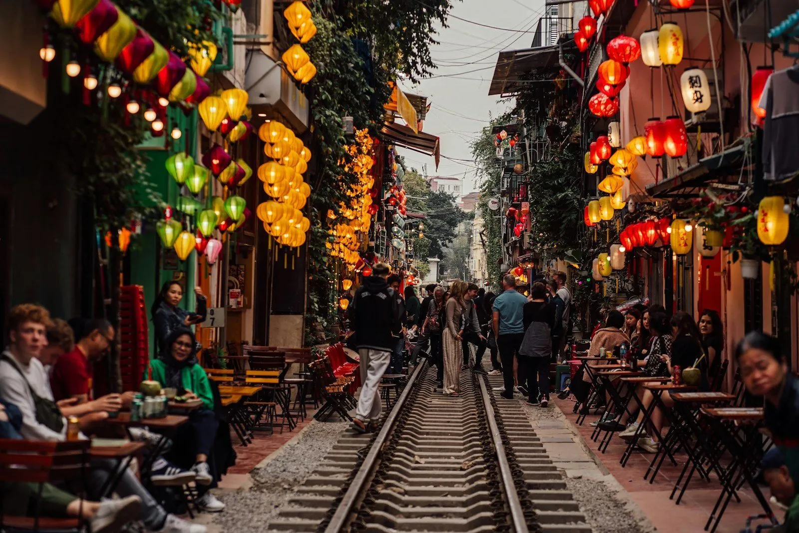 Day 5: Halong – Hanoi – Flight to Da Nang (B/Br)
