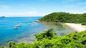 Day 1: Welcome to Cham Island (L, D) | First day in Hoi An retreat tour