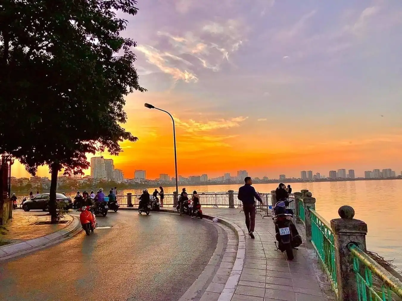Discover West Lake Hanoi: The Most Famous Destination In Hanoi 2023