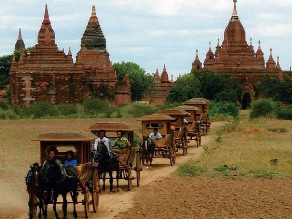 Bagan-Horse-Cart-Evening-Sunset-Boat