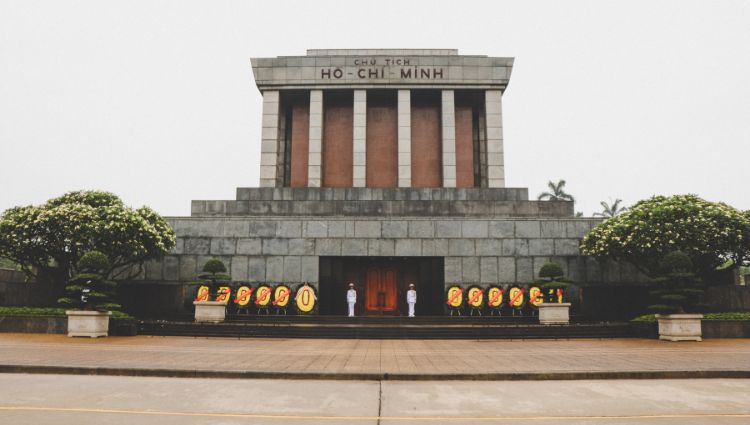 Day 16: Hanoi Visit - Bat Trang Village (B,L)