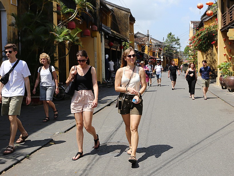 Day 8: Danang - Hoi An (B)