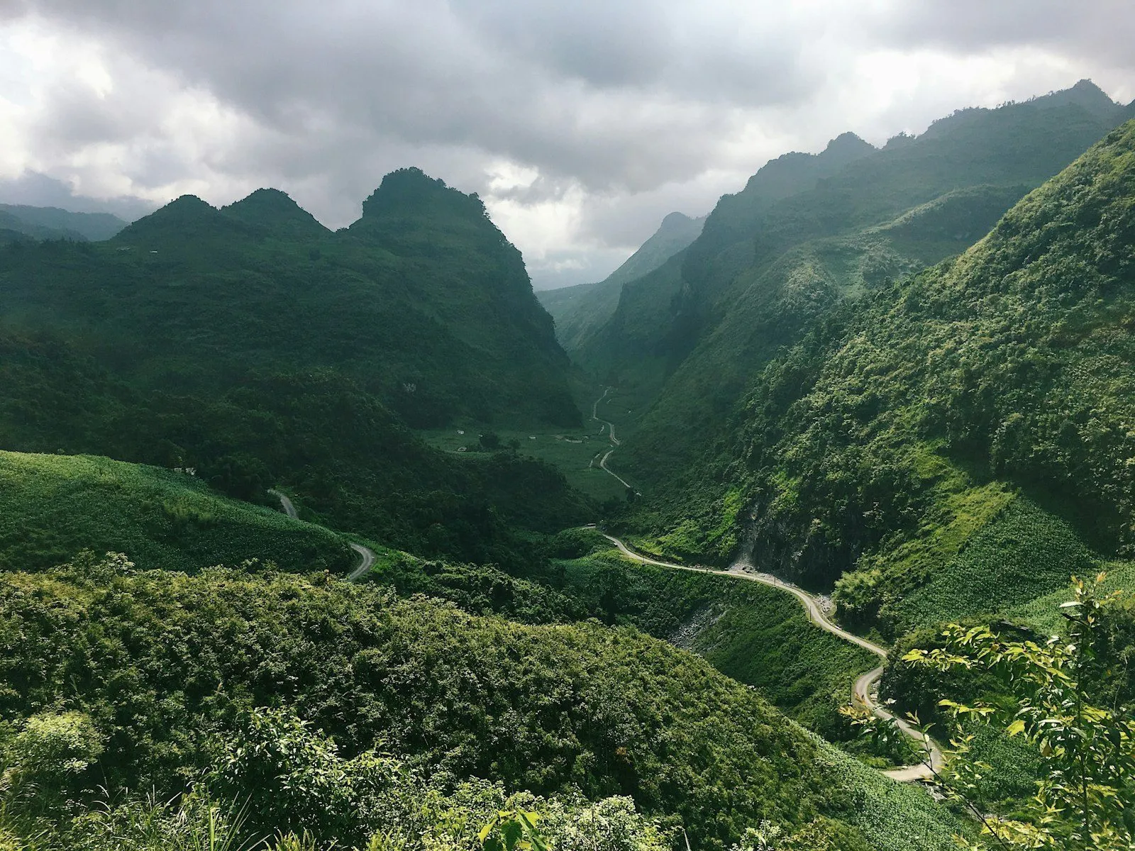 Day 19: Hanoi City Tour Full Day - Night train to Sapa (B) 