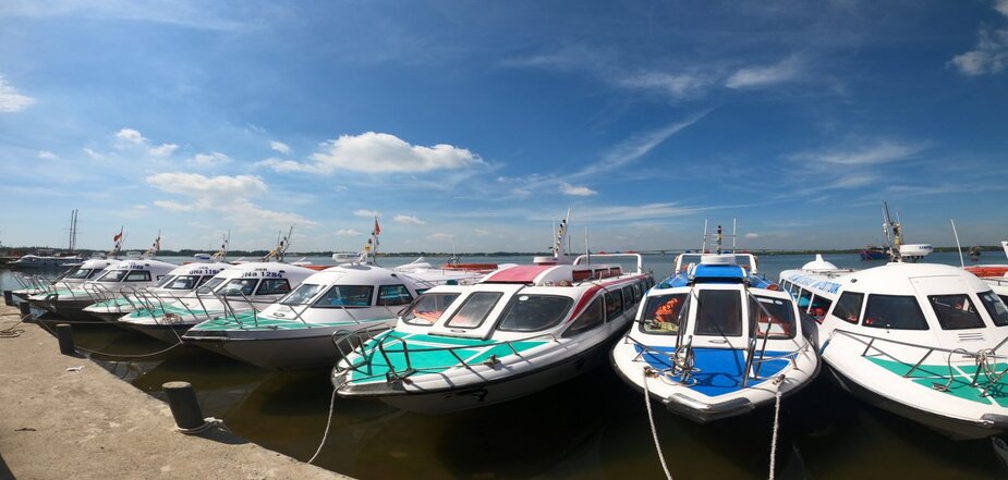 Canoe to Cham Island 