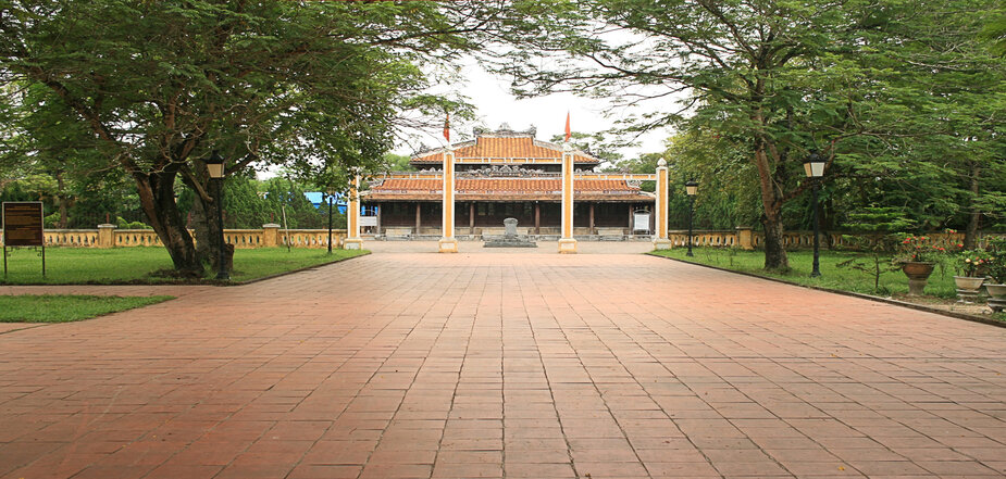 imperial academy_of_hue.