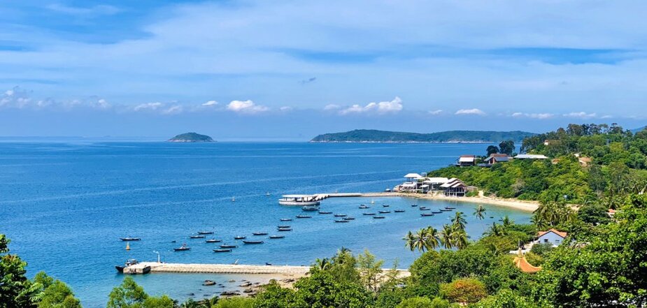 Bai Huong Beach 