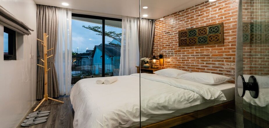 Accomodation 