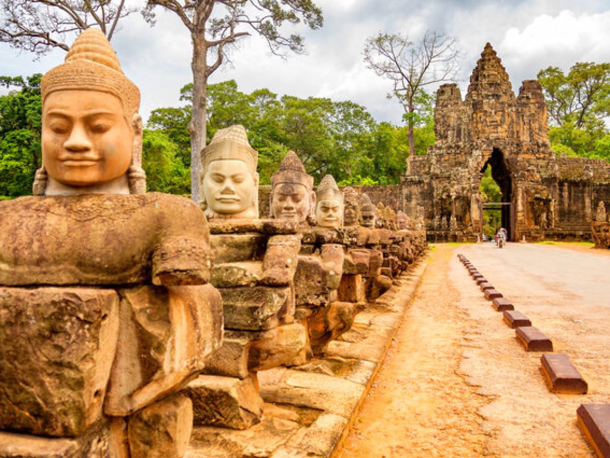 Siem Reap – Phnom Penh Tour By Land